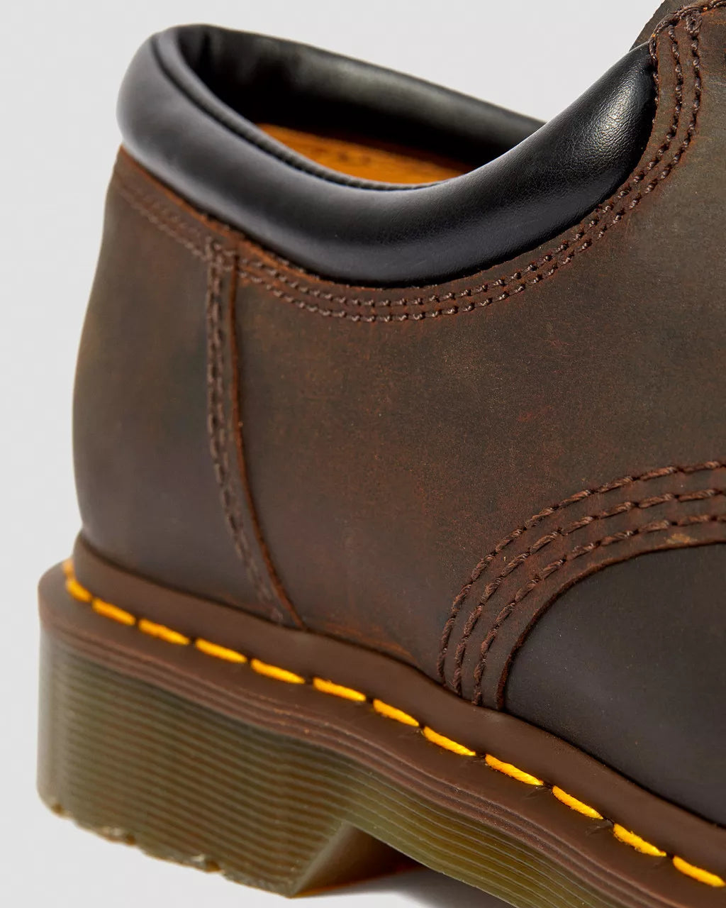 8053 Crazy Horse Leather Casual Shoes
