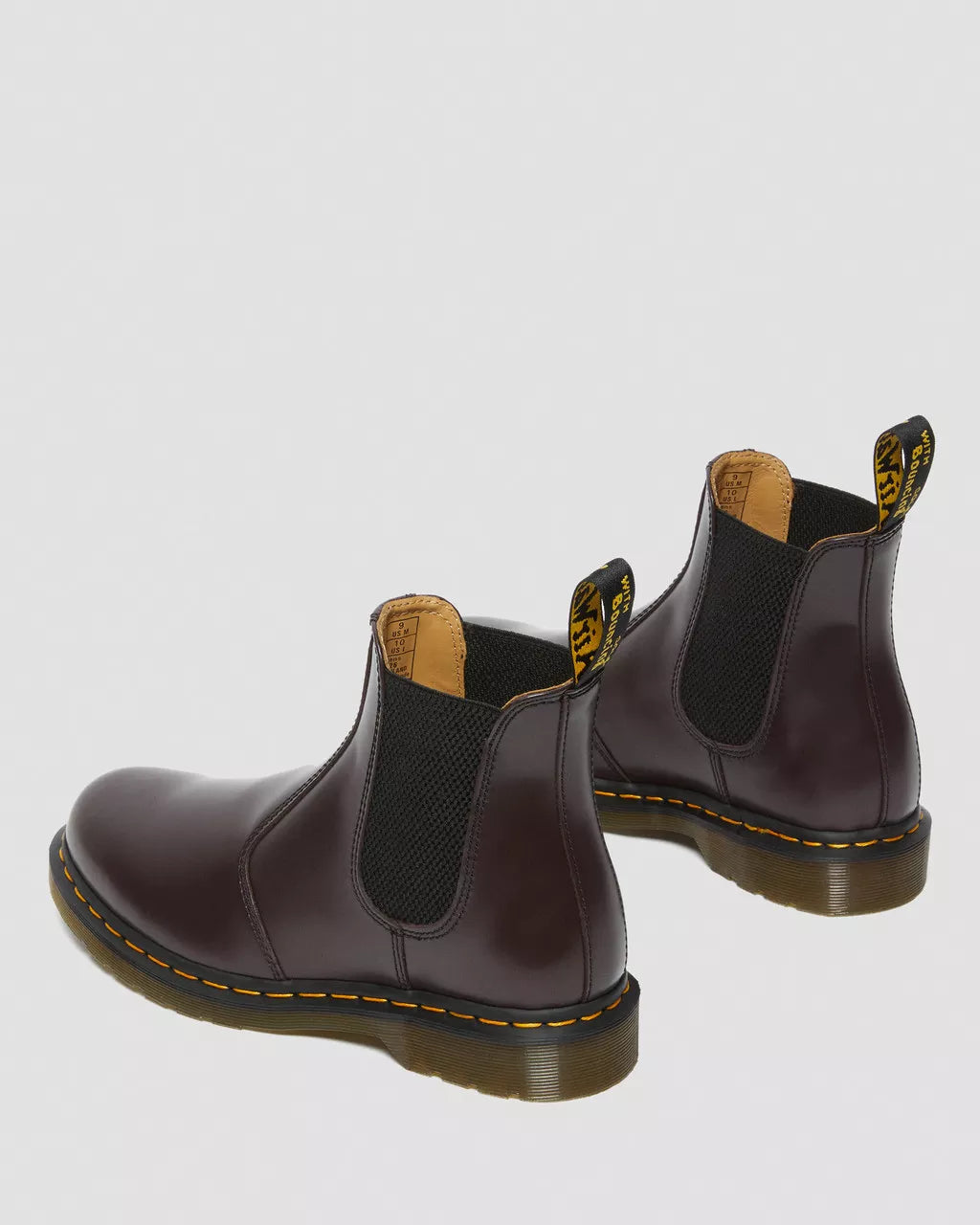 2976 Yellow Stitch Smooth Leather Chelsea Boots